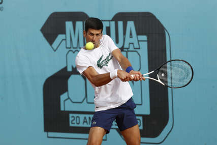 "Pogledajte njegove udarce, to je savršenstvo" teniski stručnjak oduševljen Novakom