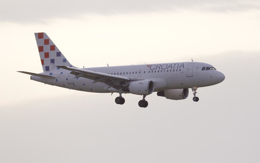 Na aerodrom u Sarajevu stigla i SIPA: Šta je pilot "Kroatia erlajnsa" prijavio Graničnoj policiji