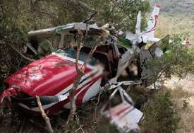 Avion kojim je pilotirao Srbin se srušio na Braču: Objavljene prve fotografije nakon pada "cesne" (FOTO)