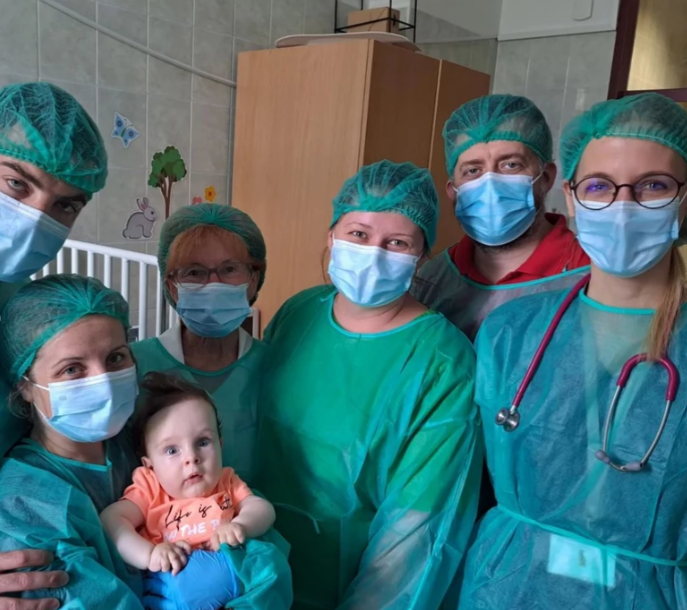 "Vukan se probudio nasmijan" Oglasila se mama malog heroja iz bolnice u Budimpešti
