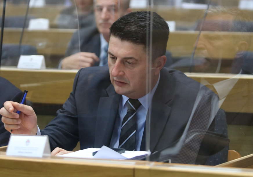 Nije imao ko da primi ostavku: Radović će ponovo u CIK, da se ODREKNE POSLANIČKOG MANDATA