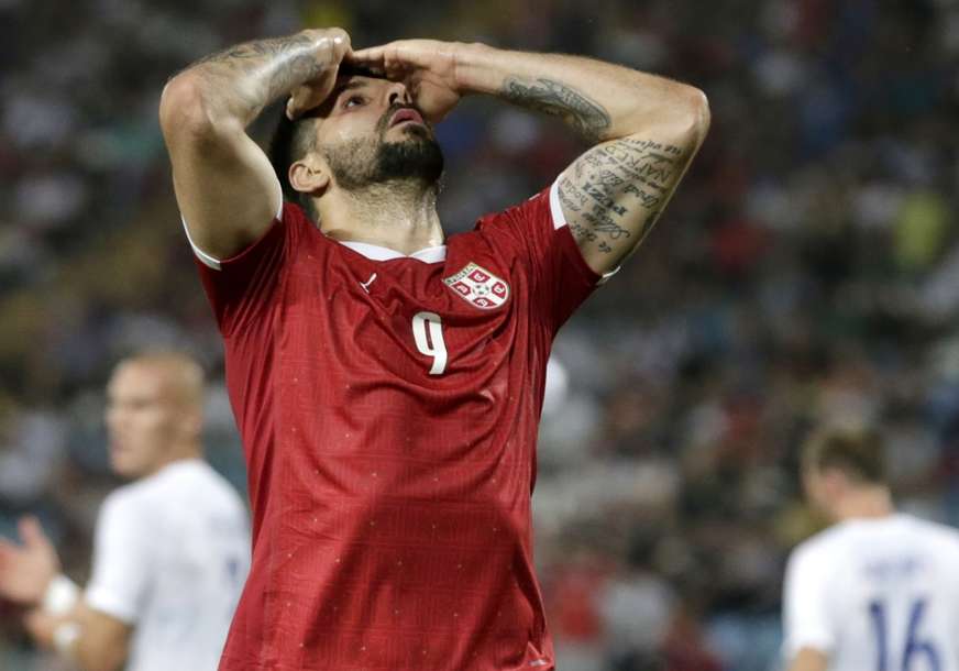 Mitrović oštro po navijačima: Nebitno da li igramo na Mundijalu, nikada nije pun stadion