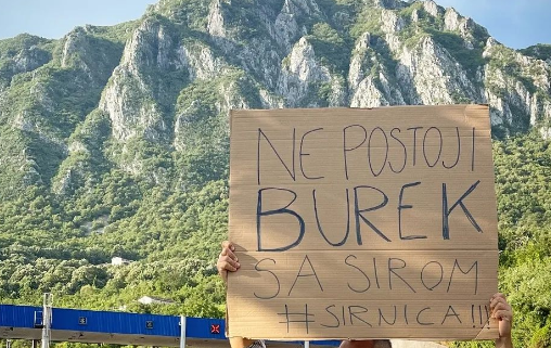 "BUREK JE SA SIROM" Crnogorci provocirali Bosance, a odgovor iz BiH je stigao brzinom munje (FOTO)