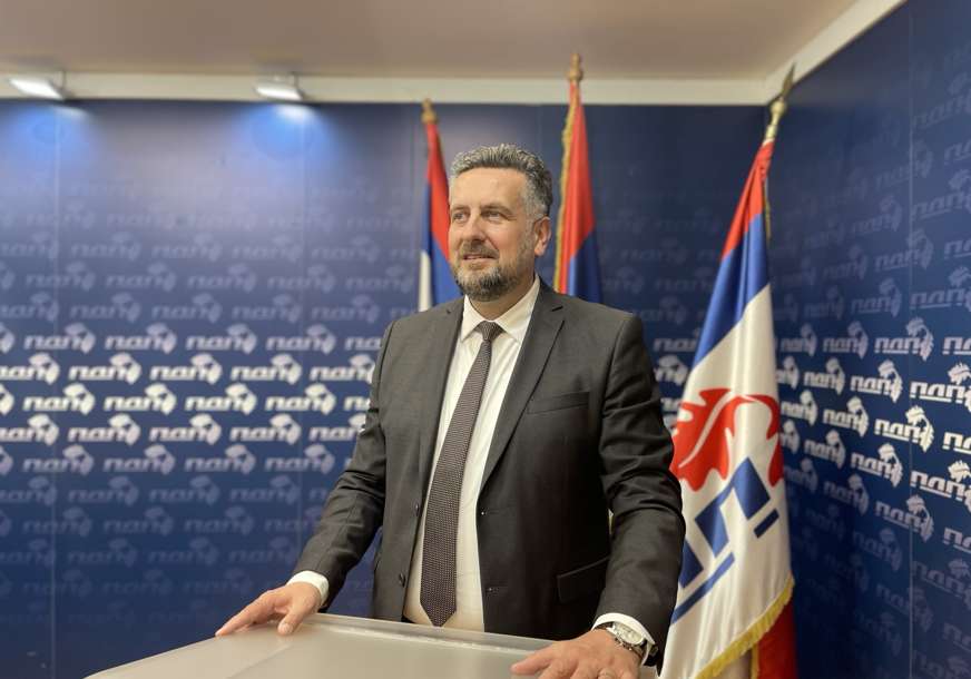 "Politička septička jama" Vuković osudio Dodikov poziv Šmitu da dođe na njegovo privatno imanje