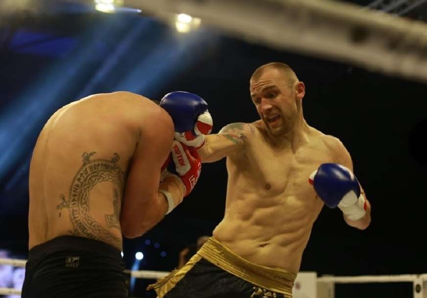 Zvornički kikbokser na krovu Evrope: Drobnjak savladao Gjorgijeva (VIDEO)