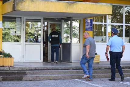 Policija u Srpskoj od jutra na nogama: Bombe prijavljene u 429 škola, sve dojave LAŽNE