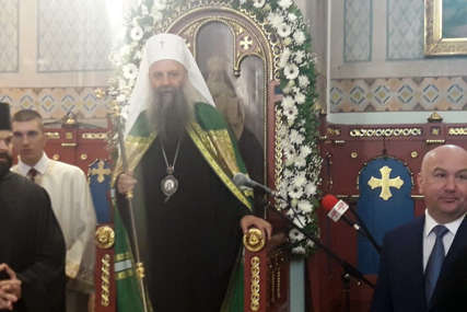 Priređen svečani doček: Patrijarh Porfirije stigao u Tuzlu (FOTO)
