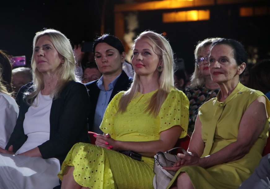 „Snaga zemlje je u kulturi“ Ministar Natalija Trivić na otvaranu Teatar festa i prvom koncertu Simfonijskog orkestra (VIDEO, FOTO)