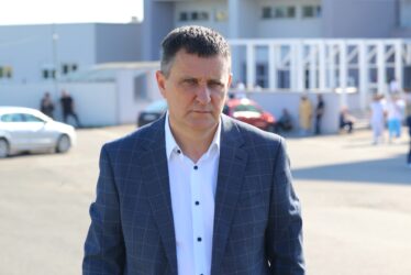 Đajić reagovao na Drinićeve prozivke "Tužno je da se na nož dočekuje i ono što mnogima može spasiti život" (VIDEO)