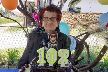 Baka Mara proslavila 102. rođendan: Našminkala se, sredila, pa otkrila u čemu je tajna (FOTO)