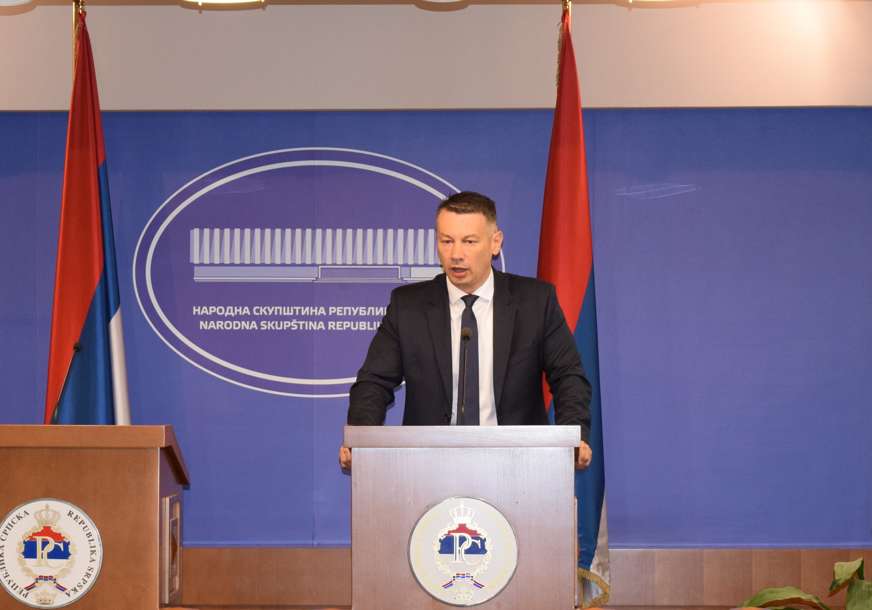 Nešić tvrdi "RIK promijenila pravilnik o opozivu s ciljem da u fotelji sačuva načelnika Višegrada"