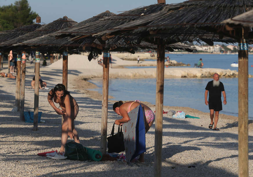 Policija upozorava turiste: Žena platila ljetovanje u Hrvatskoj, pa prevarena