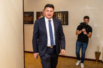 "Uvešćemo red u Srpskoj i prekinuti korupciju i nepotizam" Radović o ekonomskoj politici SDS