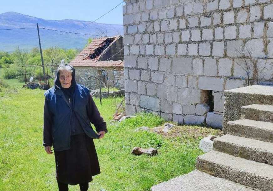 POMOĆ STOGODIŠNJOJ BAKI Milica Stojanac je jedina srpska povratnica u dalmatinsko selo Dabar