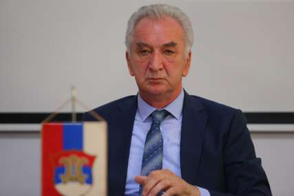 Šarović proziva vlast “Srpska izgubila 700 miliona evra bespovratne pomoći”