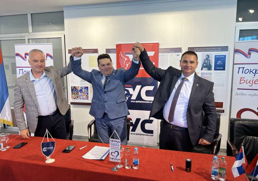 "Ne gasimo druge partije već sa njima sarađujemo" Stevandić i Mitrović potpisali koalicioni sporazum (FOTO)