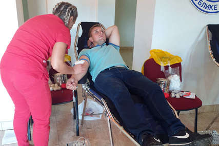 UČESTVUJE VIŠE OD 100 DAVALACA Velika akcija dobrovoljnog davanja krvi u Palama