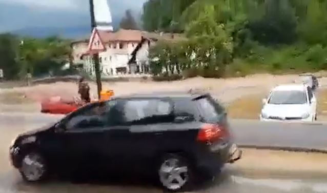 "Voda ušla u pojedine objekte" U toku sanacije štete od poplava u Tešnju