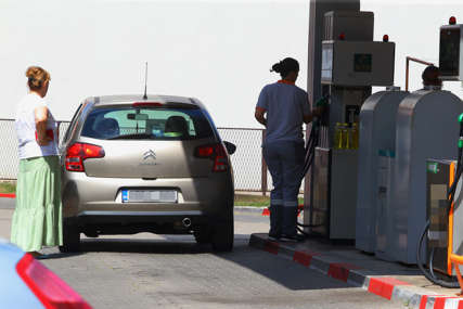 Benzin ispod 3,1 KM: Na nekim pumpama značajno pale cijene goriva, druge mudro ćute