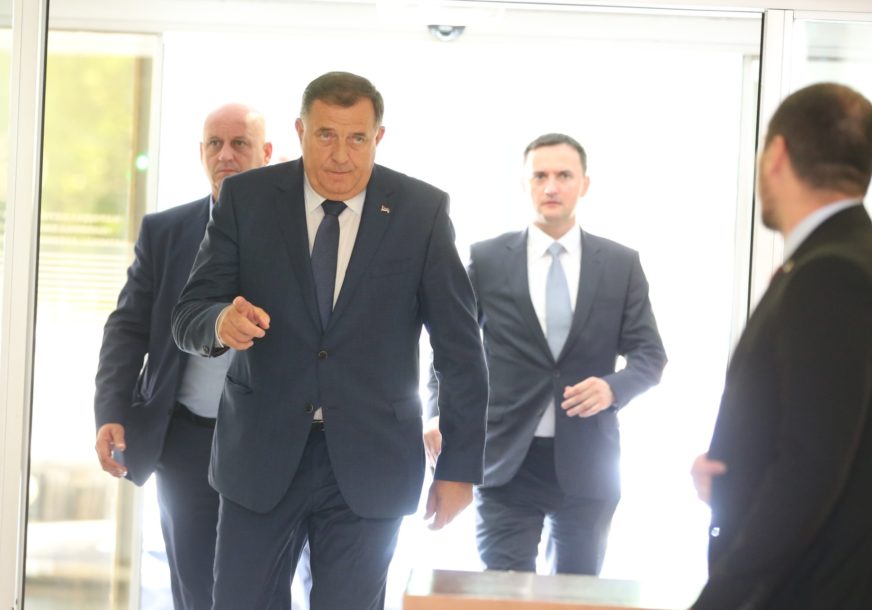 Dodik: Predloženi zaključci biće obavezni za sve koji nastupaju u ime Republike Srpske