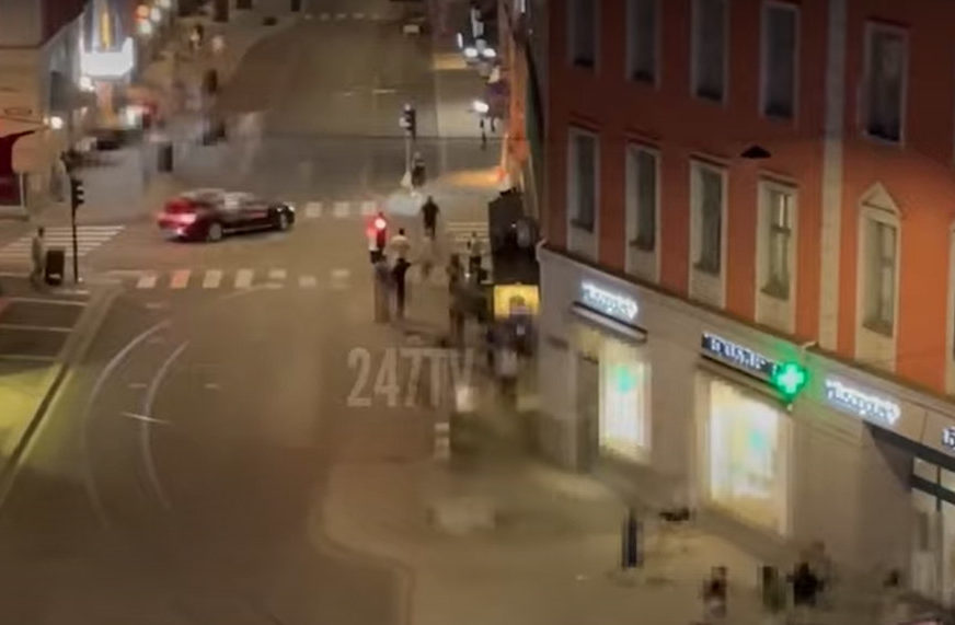 PRVI SNIMCI STRAVIČNOG NAPADA Muškarac ušao u noćni klub u Oslu i počeo pucati u ljude (VIDEO)