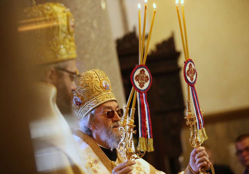 "Rođendan" Hrišćanske crkve: Danas SPC slavi DUHOVSKI UTORAK, vjernici obilaze manastire i traže oprost grijehova ili lijek za bolest