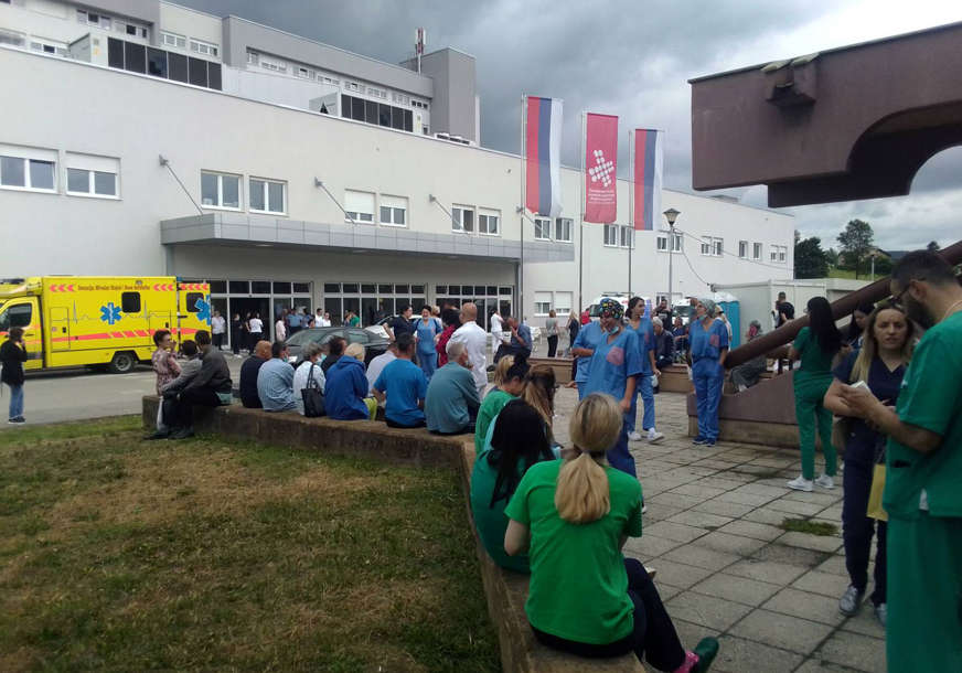 U toku evakuacija pacijenata i radnika: Na mejl UKC Srpske opet stigla dojava o bombi