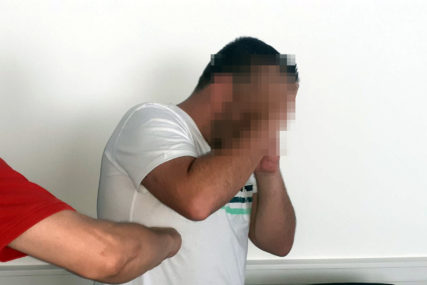 UHAPŠENA TRI NASILNIKA Pretukli muškarca u Banjaluci