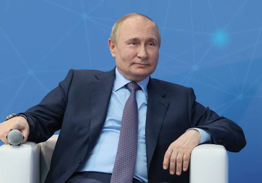 "Da se vi skinete, bilo bi odvratno" Putin odgovorio na prozivke lidera G7