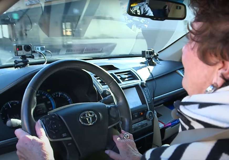 TWIKE IDE U PROIZVODNJU U Evropu stiže prvi automobil na pedale  (VIDEO)