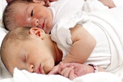 NAJLJEPŠE VIJESTI U Srpskoj rođene 34 bebe