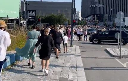 “Mamio je ljude da mu se približe” Ispovijesti očevidaca krvave pucnjave u Kopenhagenu u kojoj je poginulo troje ljudi (VIDEO, FOTO)