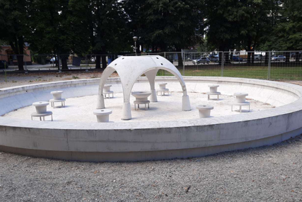 Vraća se kultna fontana iz parka Petar Kočić: Na novoj lokaciji postavljena njena replika (FOTO)