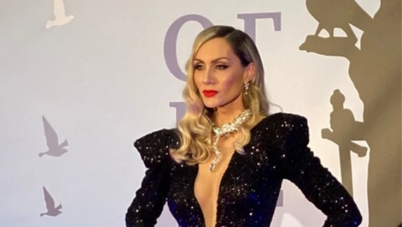 Udaje se Jelena Gavrilović: Glumica u tajnosti priprema luksuznu SVADBU U GRČKOJ, pjevaju dvije muzičke zvijezde
