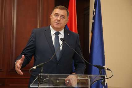 Dodik čestitao Brnabićevoj imenovanje za mandatara "Za Srpsku značajno da Srbija jača svoj međunarodni položaj"