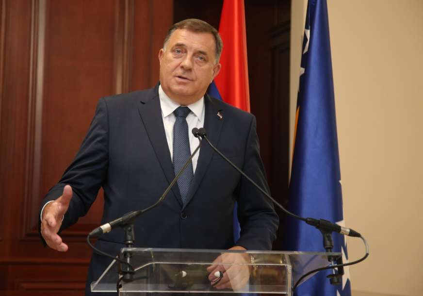 Dodik najavio o čemu će pričati sa Putinom "Prenijeću mu kako su se zapadnjaci raspojasali u BiH"