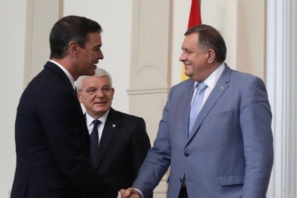 Dodik poslije sastanka sa predsjednikom Vlade Španije "Zahvalan sam Sančezu za podršku BiH na evropskom putu" (FOTO)