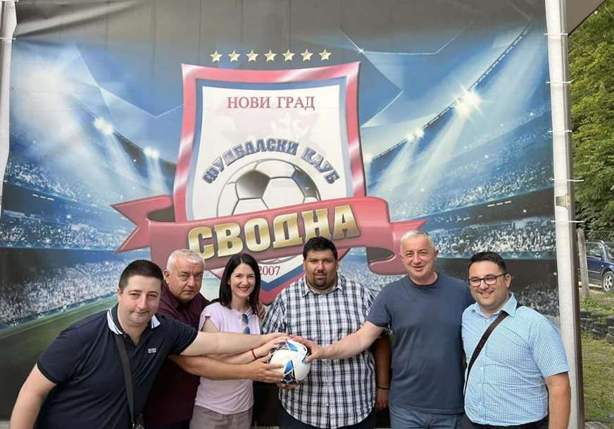 Borenović i Trivićeva posjetili Svodnu: Sjećanje na nevino stradale izbjeglice i borce heroje (FOTO)