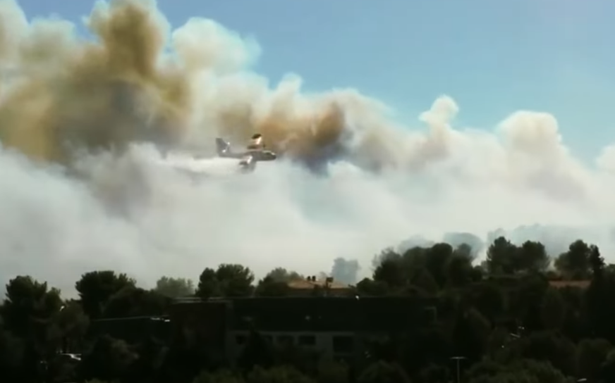 Veliki požar kod Vodica: Buktinju gasi 40 vatrogasaca