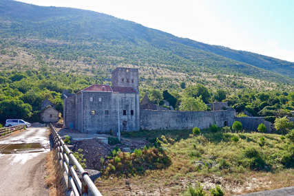 Ako hoćete da zamaknete, kupite zamak u Hercegovini, nije skup! Sto čuda na tržištu nekretnina (FOTO)