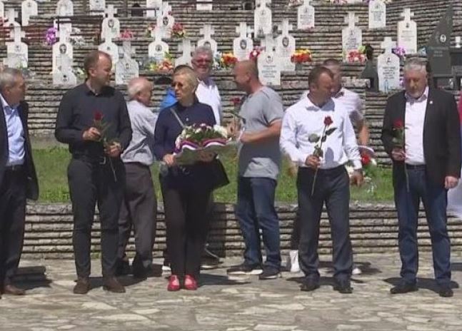 Poruka porodica ubijenih Srba "Nedolazak predstavnika međunarodne zajednice u Zalazje, selektivan pristup pravdi"