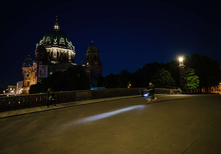 ZNAMENITOSTI U MRAKU Berlin gasi reflektore zbog mjera štednje struje, Hanover isključio toplu vodu