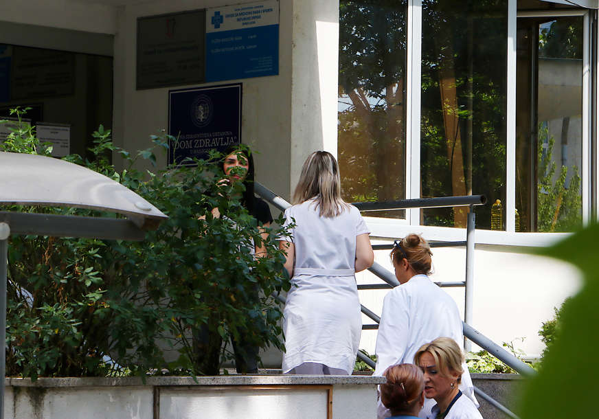 DVOJE PREMINULIH Korona potvrđena kod 157 osoba u Srpskoj, petoro na respiratoru