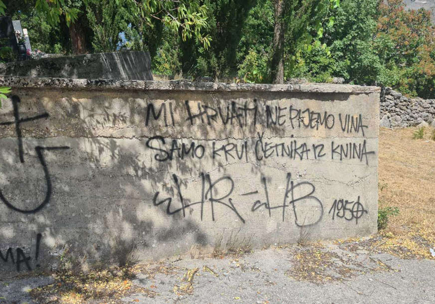 "OVO JE JEZIVO" Gradonačelnik Mostara osudio prijeteće poruke Srbima i skrnavljenje groblja, mještani ih uklonili