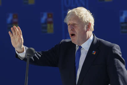 Boris Džonson podnio ostavku "Biću premijer do izbora novog lidera partije" (VIDEO)