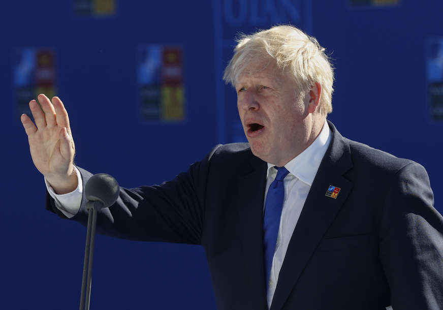 Boris Džonson podnio ostavku "Biću premijer do izbora novog lidera partije" (VIDEO)