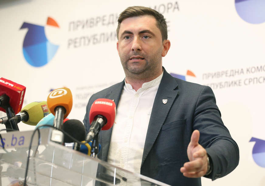 TENZIJE U BIJELJINI Petrović podnio krivičnu prijavu protiv predsjednika Skupštine grada (FOTO)