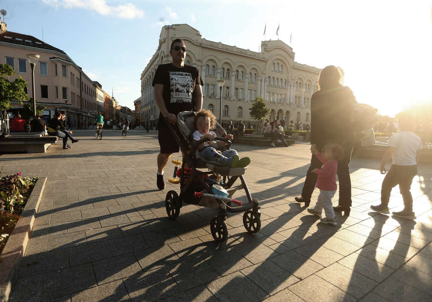 (FOTO) Oglasili se demografi: Neprijatno ćete se iznenaditi kad vidite koliko je ljudi NAPUSTILO SRPSKU