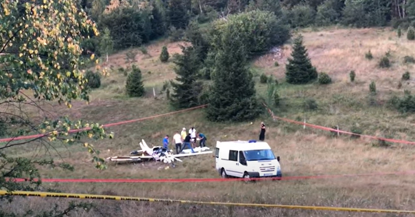 Snimak sa mjesta nesreće: U padu letjelice na Nišićima stradalo dvoje Austrijanaca (VIDEO)