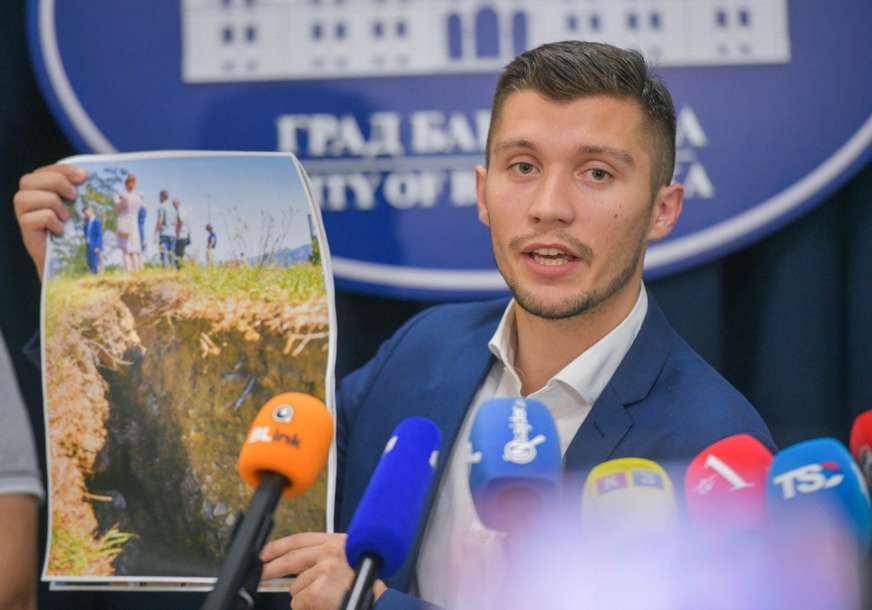 "Provalija se iz dana u dan povećava" Predstavnici grada, nakon obilaska gradilišta garaže UKC RS, TRAŽE ĐAJIĆEVU OSTAVKU